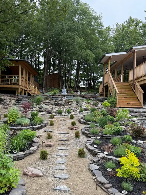 Catskills Mountain Retreat - Luxury Meets Serenity - Image 1