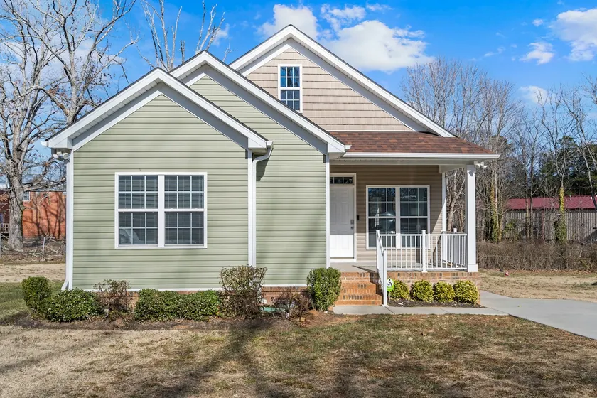 Charming Gastonia Escape 3BR 2BA • New Furnishings - Image 1