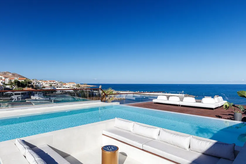 Sapphire Shores: Beachfront Retreat by etouri - Image 1