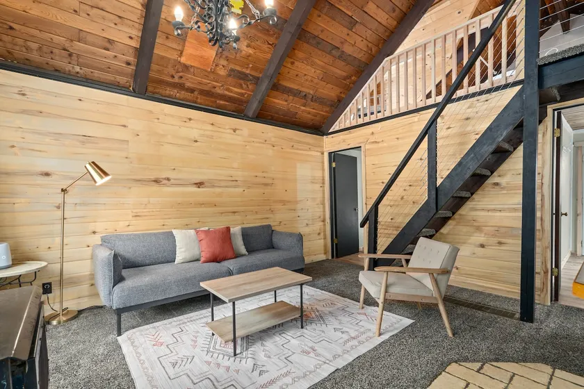 Mountain Escape Cozy Cabin w/ Wood Stove - Image 1