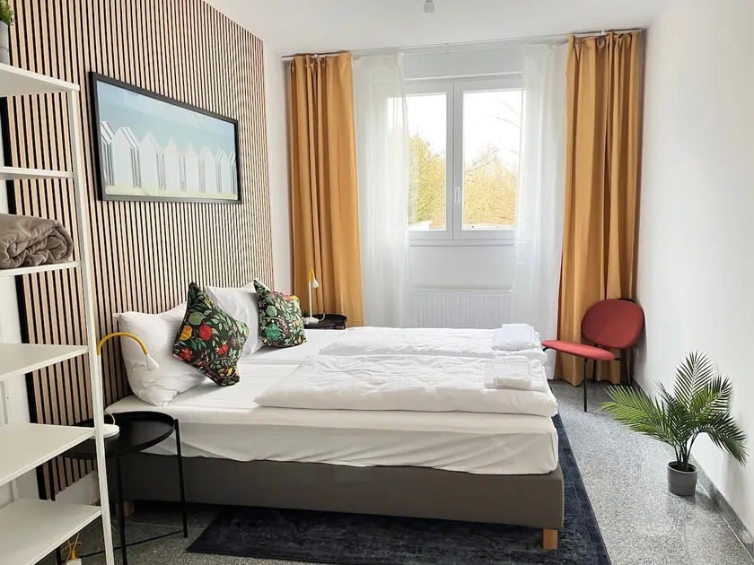 LTA Apartment South No.1 / 12P / Parking / S-Bahn - Image 1