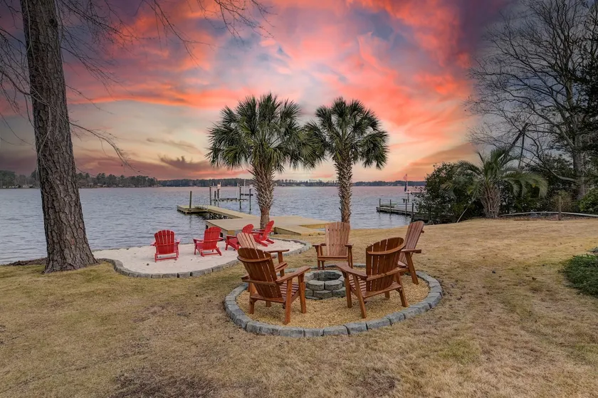 LakeMurray-Pool-HotTub-Games-Beach-Firepit-PlaySet - Image 1