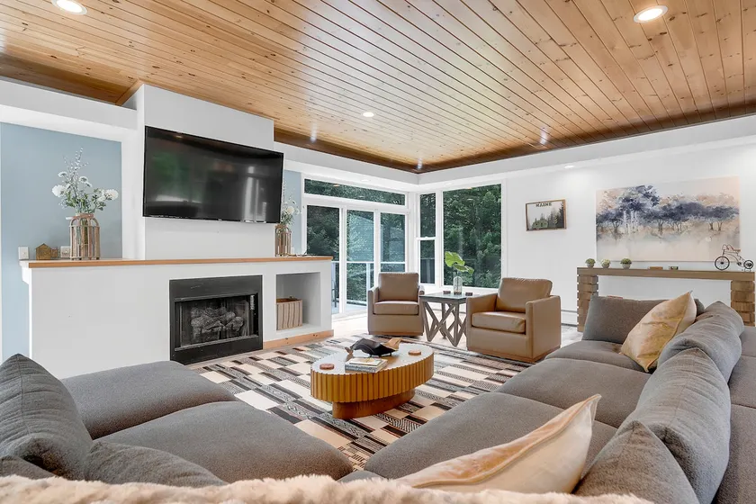 10 mins to slopes|Hot tub|Firepit|Modern|Private - Image 1