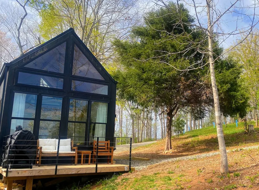 The Nest Cabin w/ Hot Tub + Sauna | Mtn Views - Image 1