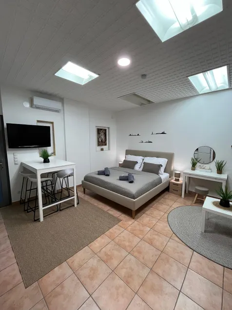 Cozy Apartment in City Center - Image 1
