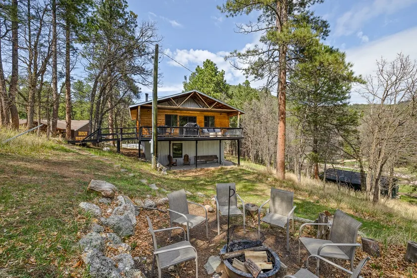 The Oak Grove Cabin - Image 1