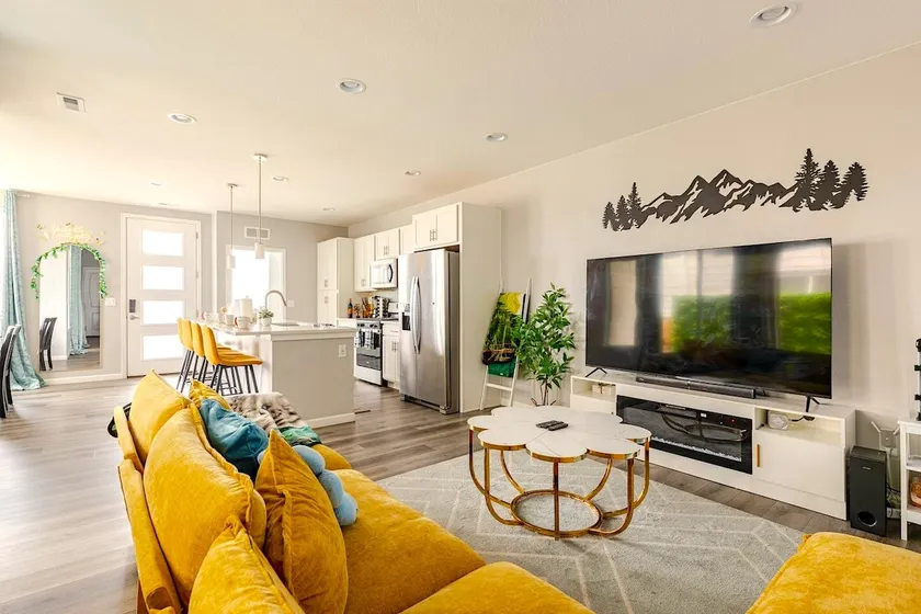 NEW 10 mins to DT Denver! Game Room-Fire pit-Grill - Image 1