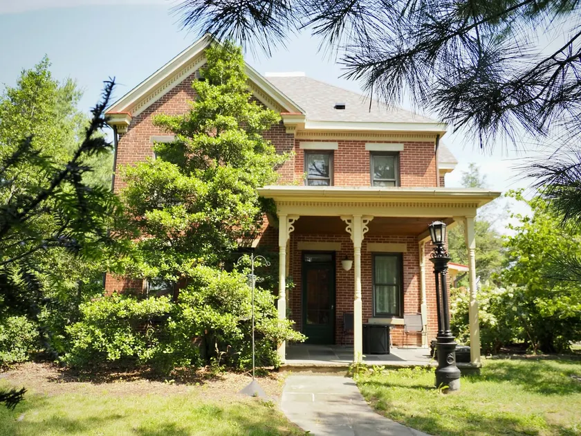Watsons Woodland Manor at Deer Creek Winery - Image 1
