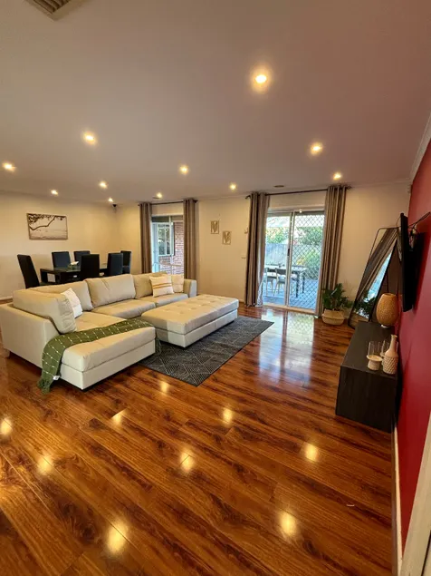 Fresh & Spacious 4BR Holiday House - Image 1