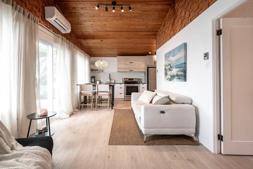 Cozy lakeside chalet - Nature getaway - Image 1