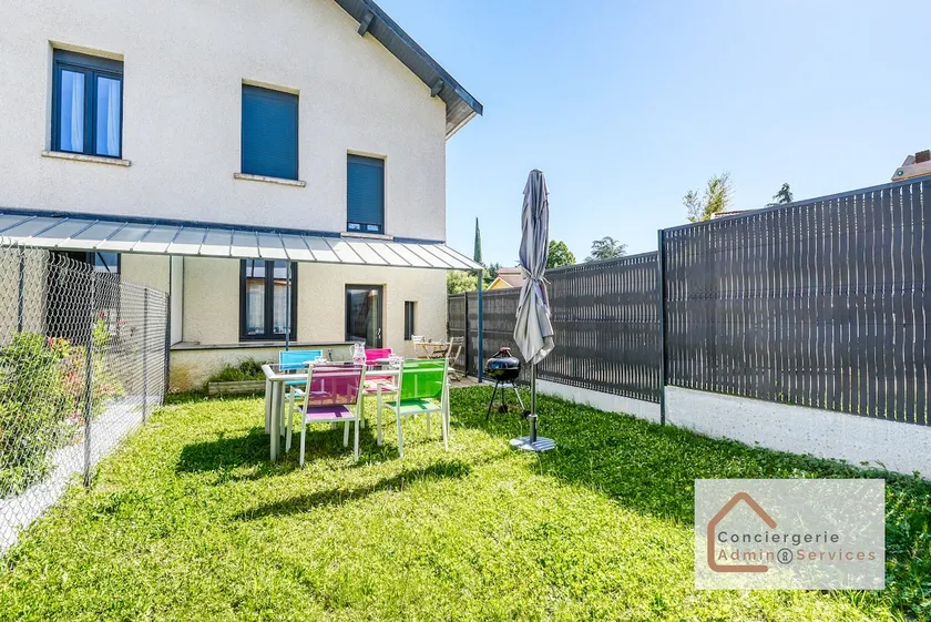 Pleasant Cottage Near Eurexpo - Image 1