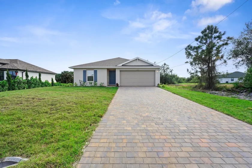 NewHouse 4BR 3 Queens 2 Twins Near RSW - Image 1