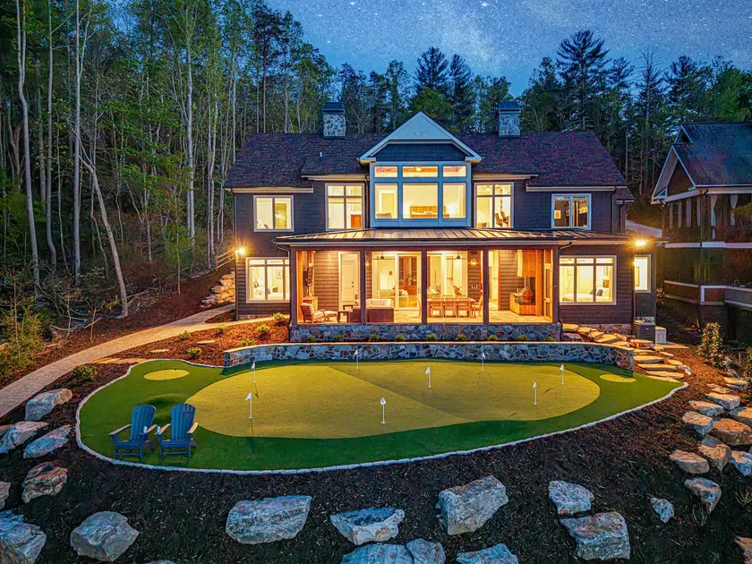 New Designer Lakefront Dock Putting Green Golf Sim - Image 1