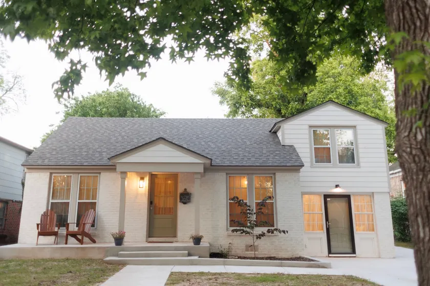 ELM • 3bed/2ba Charming Norman Retreat•OU Campus - Image 1
