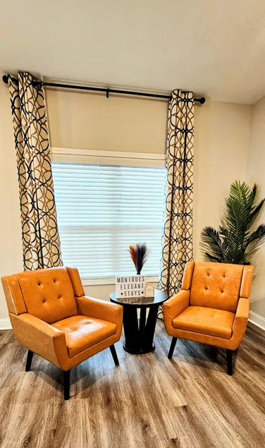 The brand new-Elegant- home away from home! - Image 1