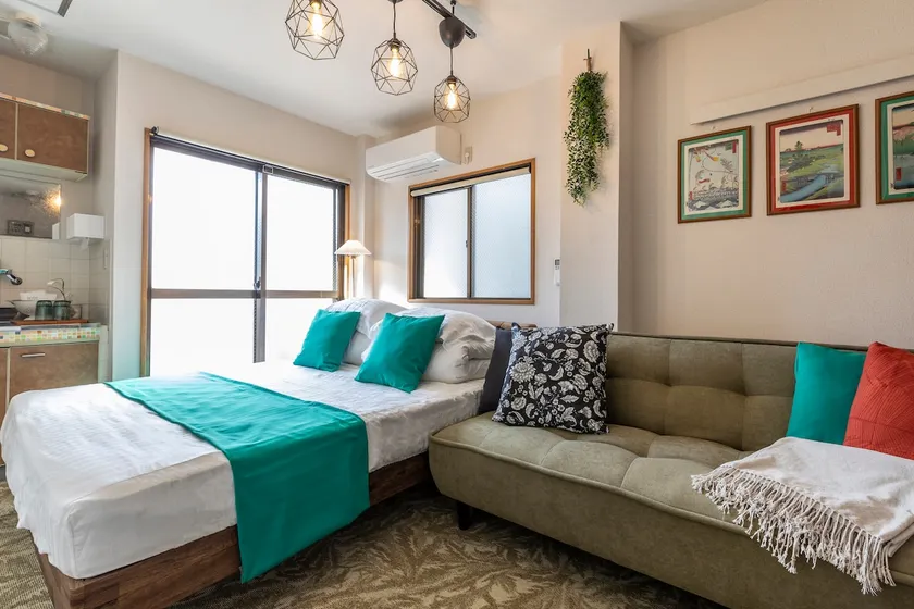 [Yanesen area] Retro Showa-era apartment / 17 minutes to Tokyo Station, 1 hour to Narita Airport / 2F & 3F, ... - Image 1