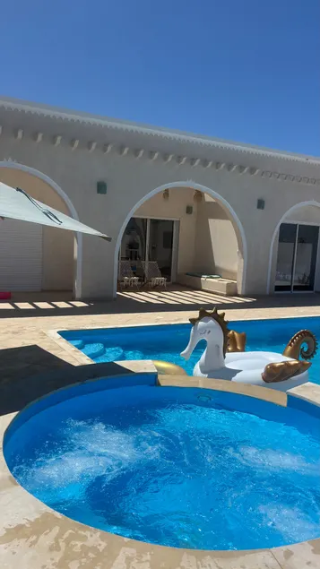 DAR ABY high standing with pool and jacuzzi - Image 1