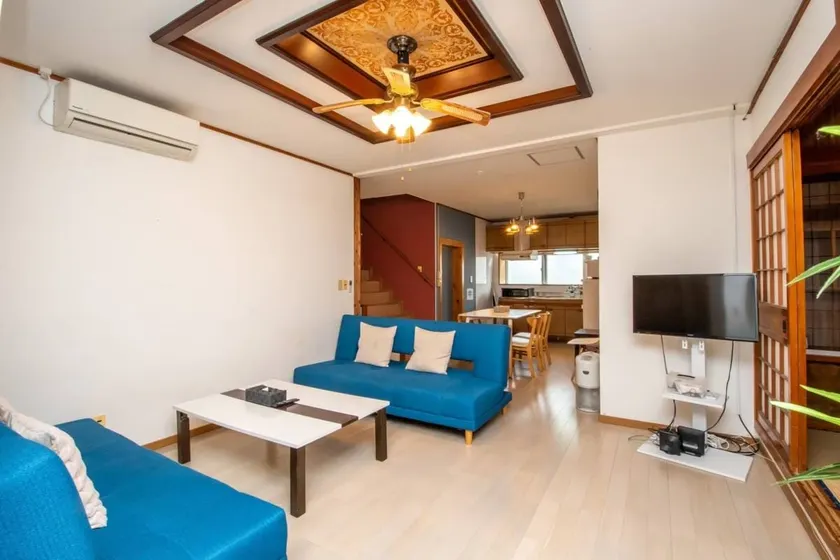 Close to Blue Cave * Many popular beaches * 4LDK with balcony * Pets allowed * Parking lot * High-speed Wi-Fi ZA089 - Image 1