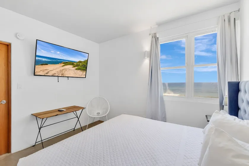 Bella Surf Inn-Premium Double King Apartment - Image 1