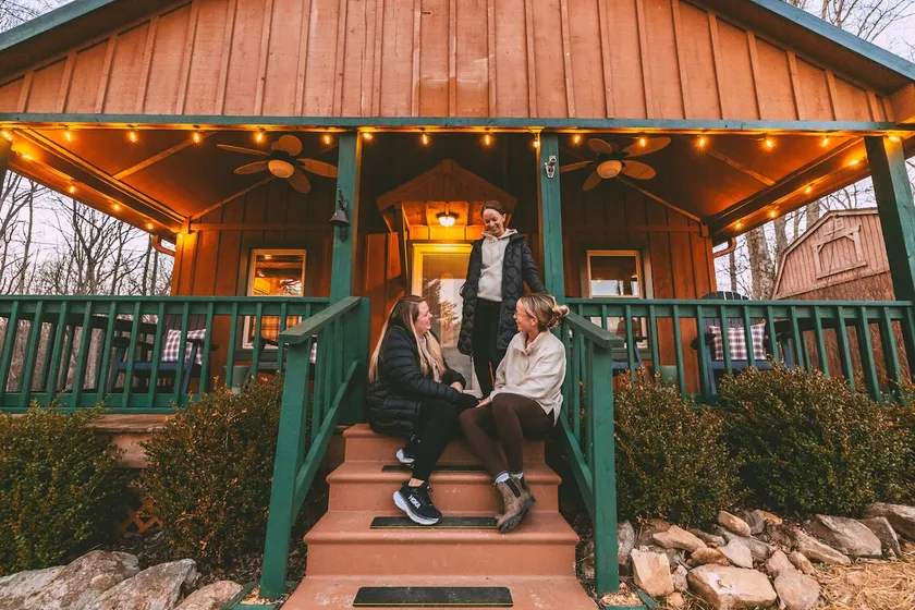 Large Group Cabin Kid Friendly! - Image 1