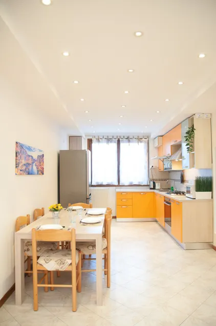 Airbnb: Vacation tactical Entire Apartment+kitchen - Image 1