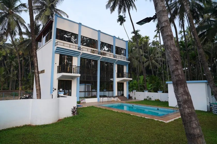 Solarees villa - Image 1
