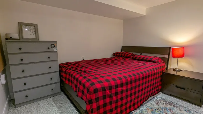 West End Cozy Basement Studio - Image 1