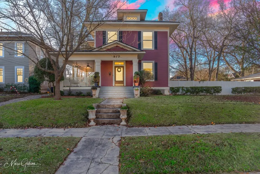 The Dalzell House - Image 1
