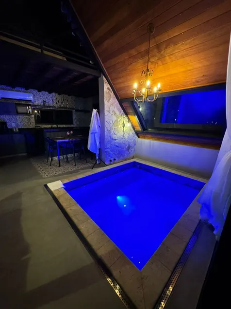 Chalet with exclusive indoor pool, 2 people - Image 1