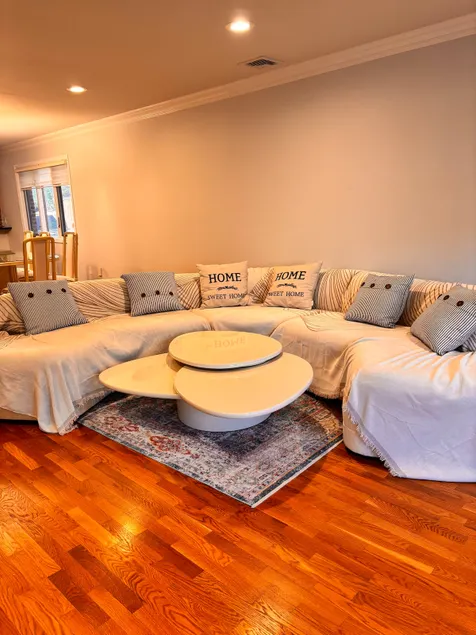 Luxury 3BR|20 MIN toTimeSquare by Bus|FreeParking - Image 1