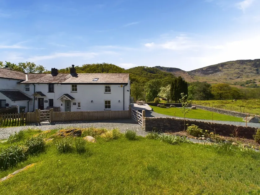 Borrowdale Cottage - Luxury with Gorgeous views - Image 1