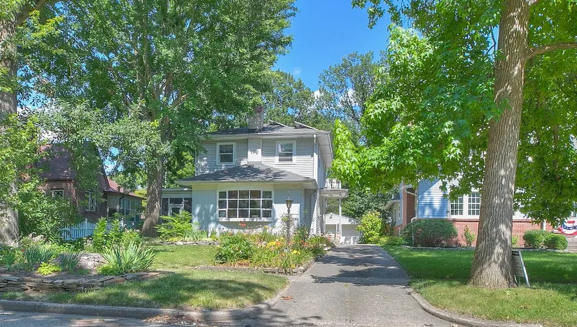 Big IRV <4bd 2.5ba Home> - Image 1