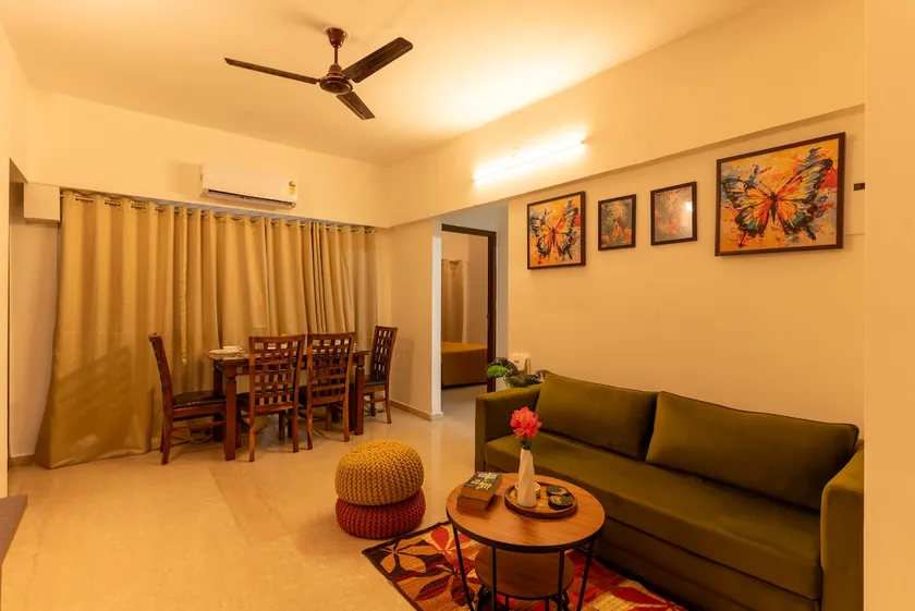 Skyline View 2bhk Apt near Oberoi Mall & NESCO - Image 1