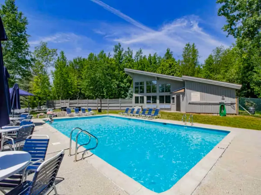 Hiking, biking, pool, Mt. Snow with direct access! - Image 1