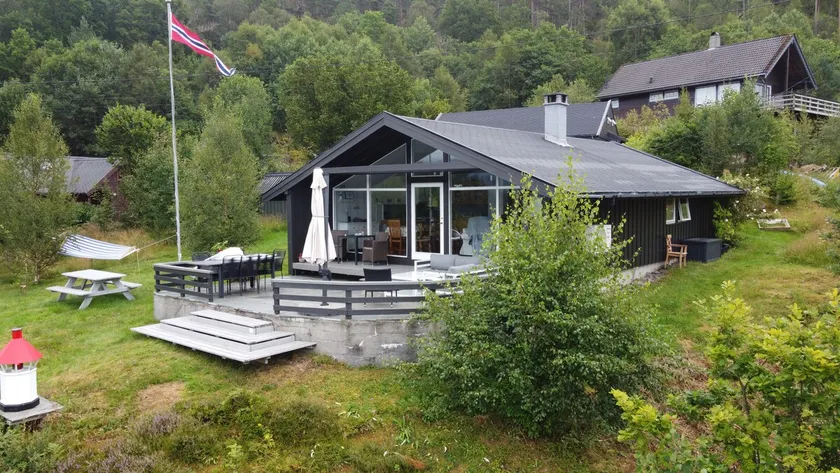 Fjord cabin - Image 1
