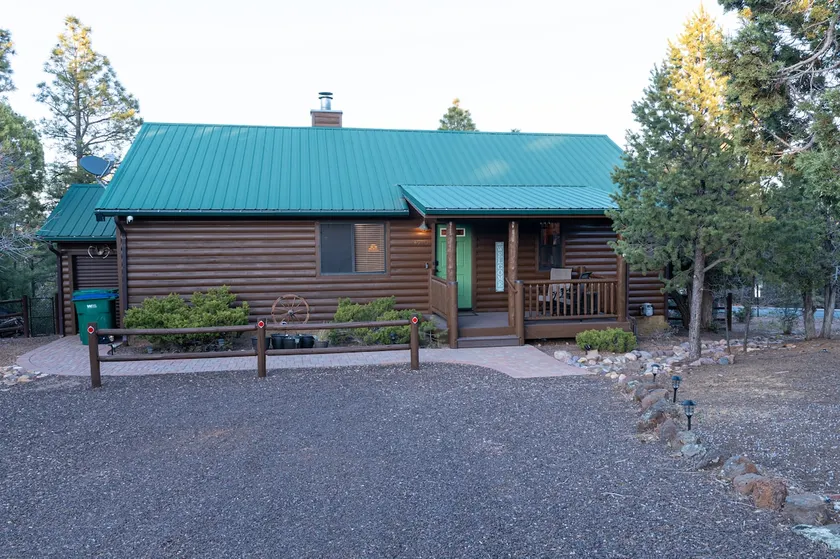 Tranquil Quiet Get-Away Cabin - Image 1