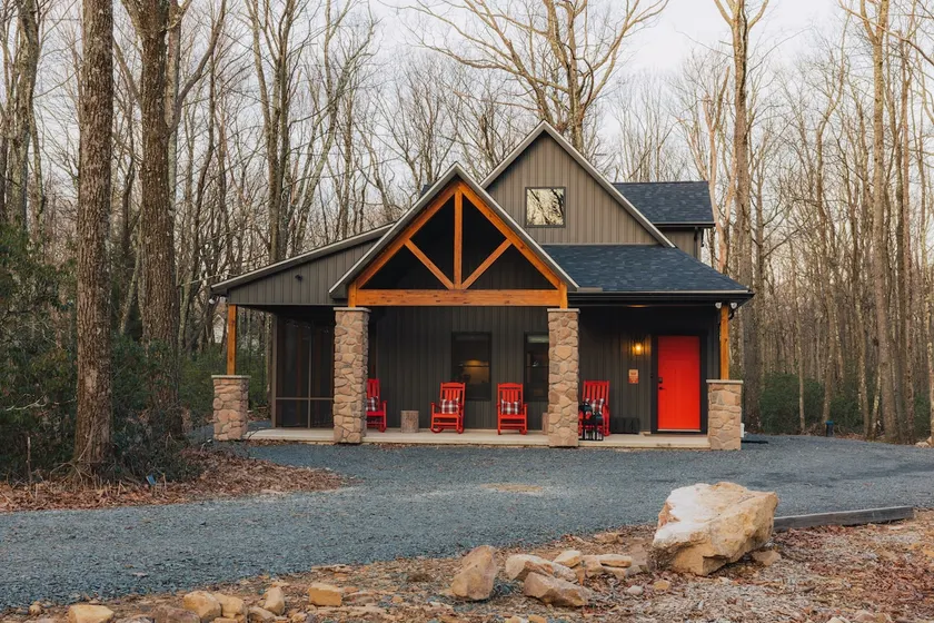 Cozy Mountain Retreat | Sauna + Screened Porch - Image 1