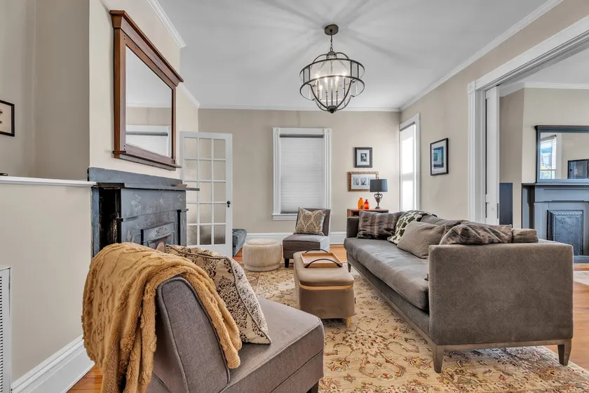 Carytown Comfort - Image 1