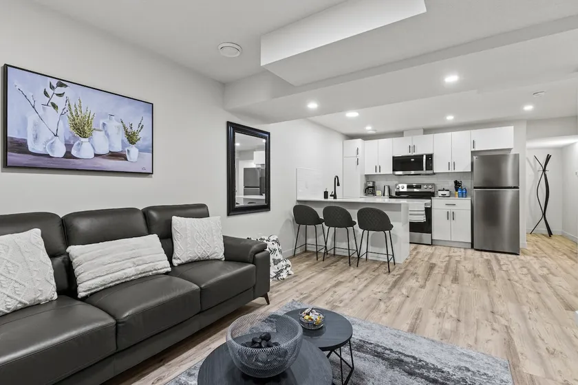 Modern Basement Suite by WEM & River Cree Casino! - Image 1