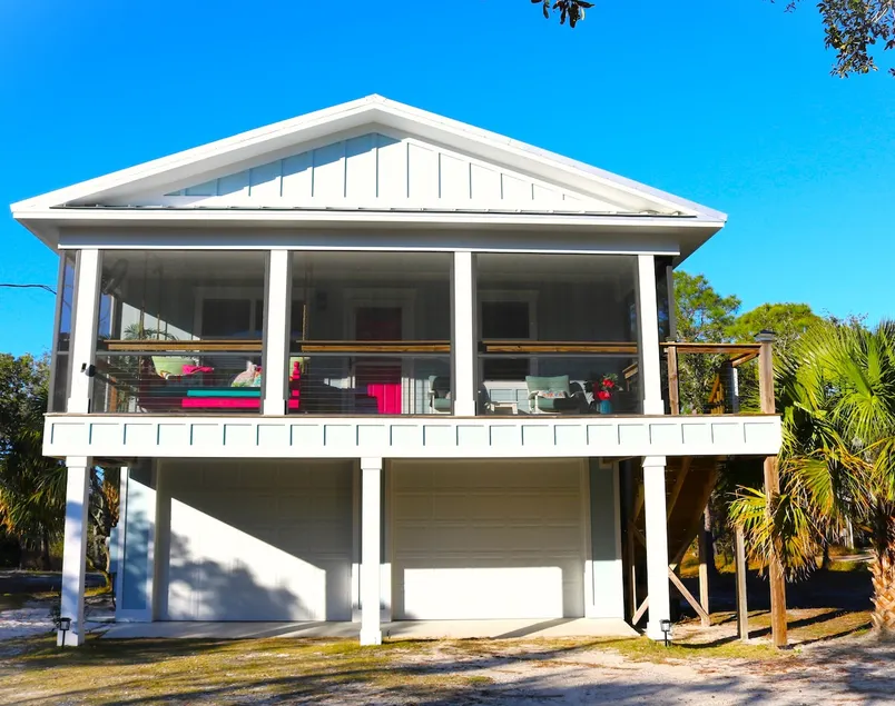 Shark Shack Minutes to the Beach - Image 1