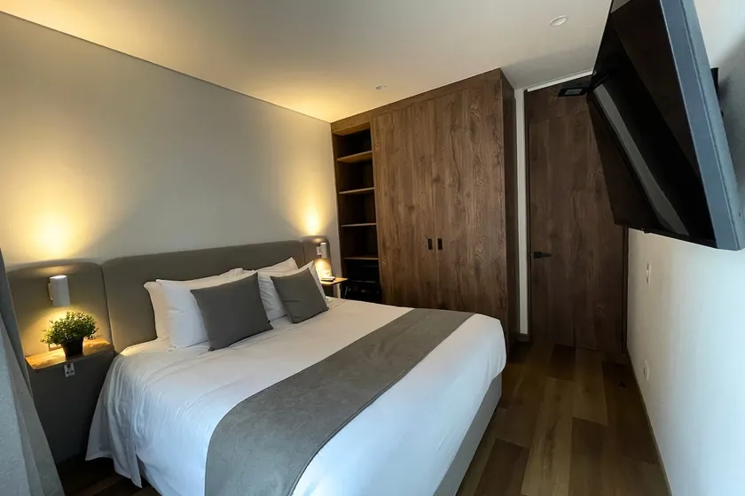 Standard two-room apartment-suite in Bogotá - Image 1
