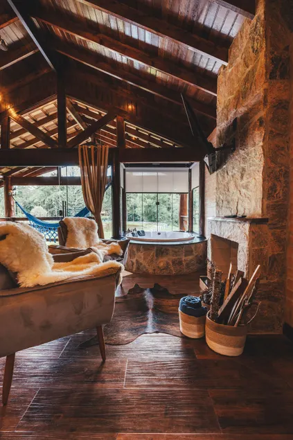 Chalet with jacuzzi and mountain view - Image 1
