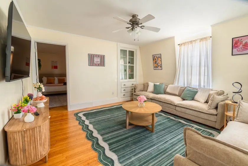 Cozy 3BDR Dwntwn Salem w/parking - Image 1