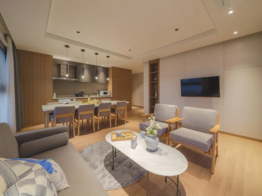 #Saunamu Raw #Sokcho Trip #Outdoor Swimming Pool #3-Room Suite #Home Party #Free Parking #Chesterton's Building - Image 1
