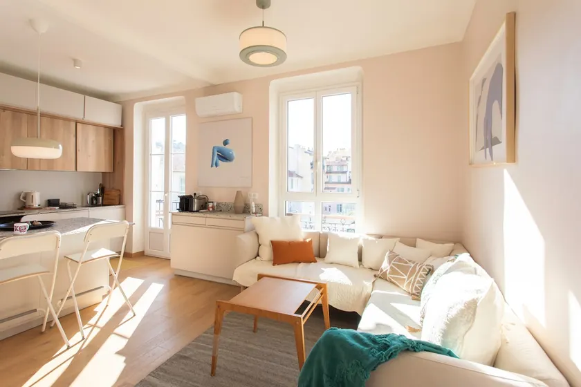 2BDR Port, 5min from the Old Town/Balcony, AC&WIFI - Image 1