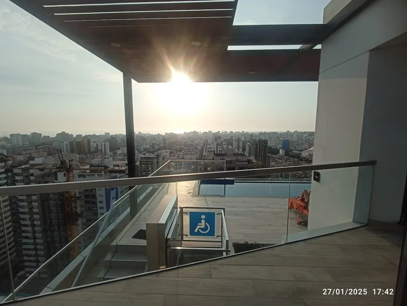 Comfortable apartment with panoramic view - Image 1