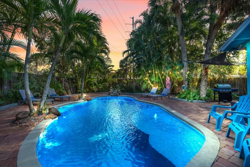 4/4 Home w/ Pool & Hot Tub – Steps from the Beach! - Image 1