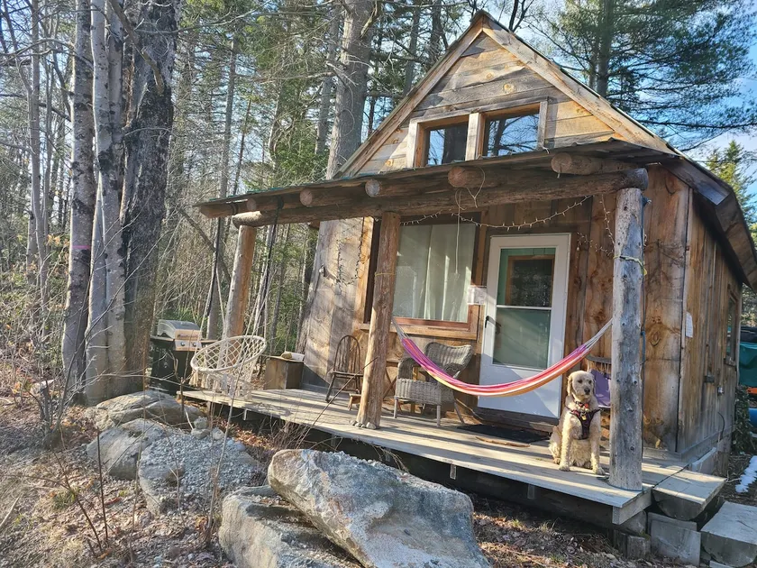 Cabin-Swim-Fire Pit-Sauna-7min to Stratton-DogsOK - Image 1