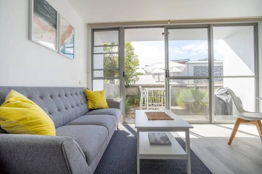 Coastal charm: Fresh studio in the heart of Lorne - Image 1