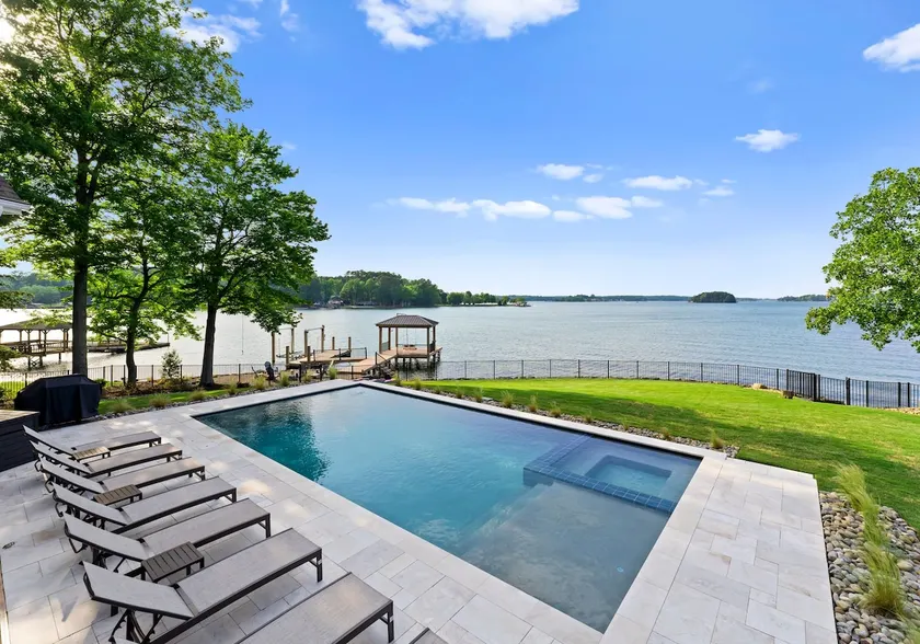 Beautiful Lake House with Pool & Hot Tub - Image 1